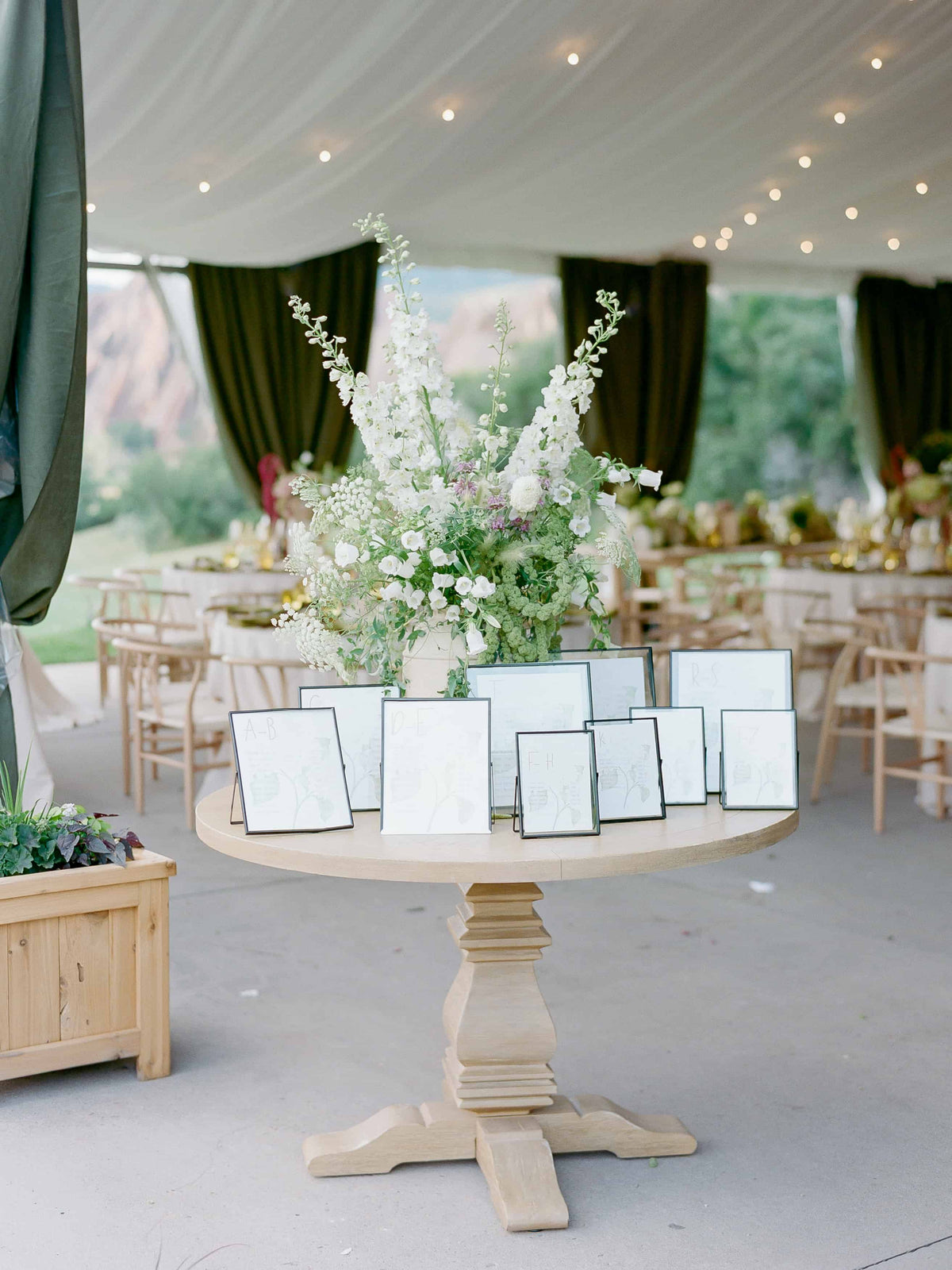 wedding welcome table in littleton arrowhead golf course 